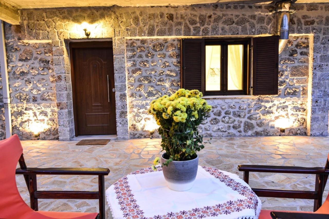 Ξενώνας Στροφυλιά Kato Sinikia Trikalon Exterior photo